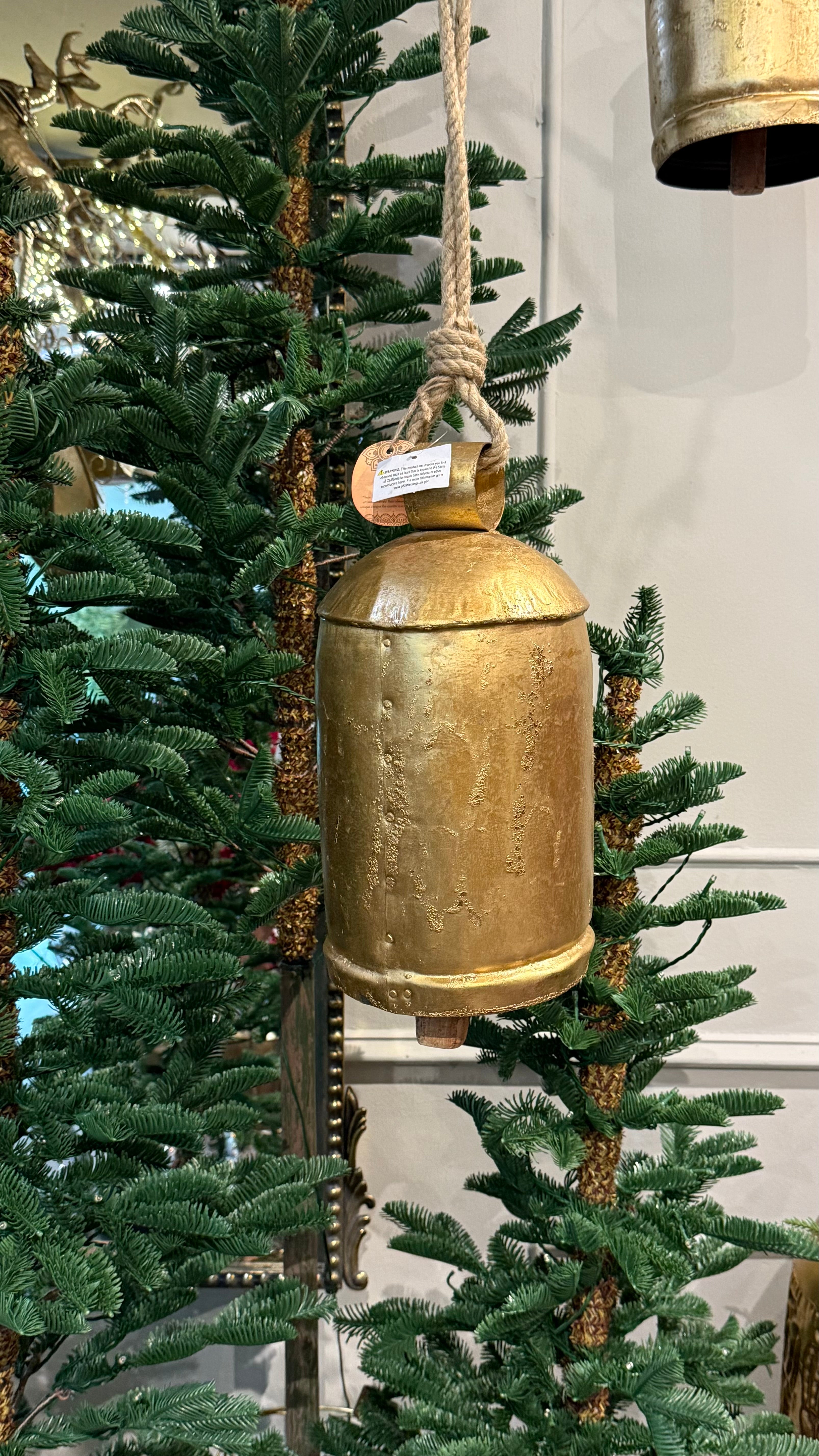 Campana grande dorada oro