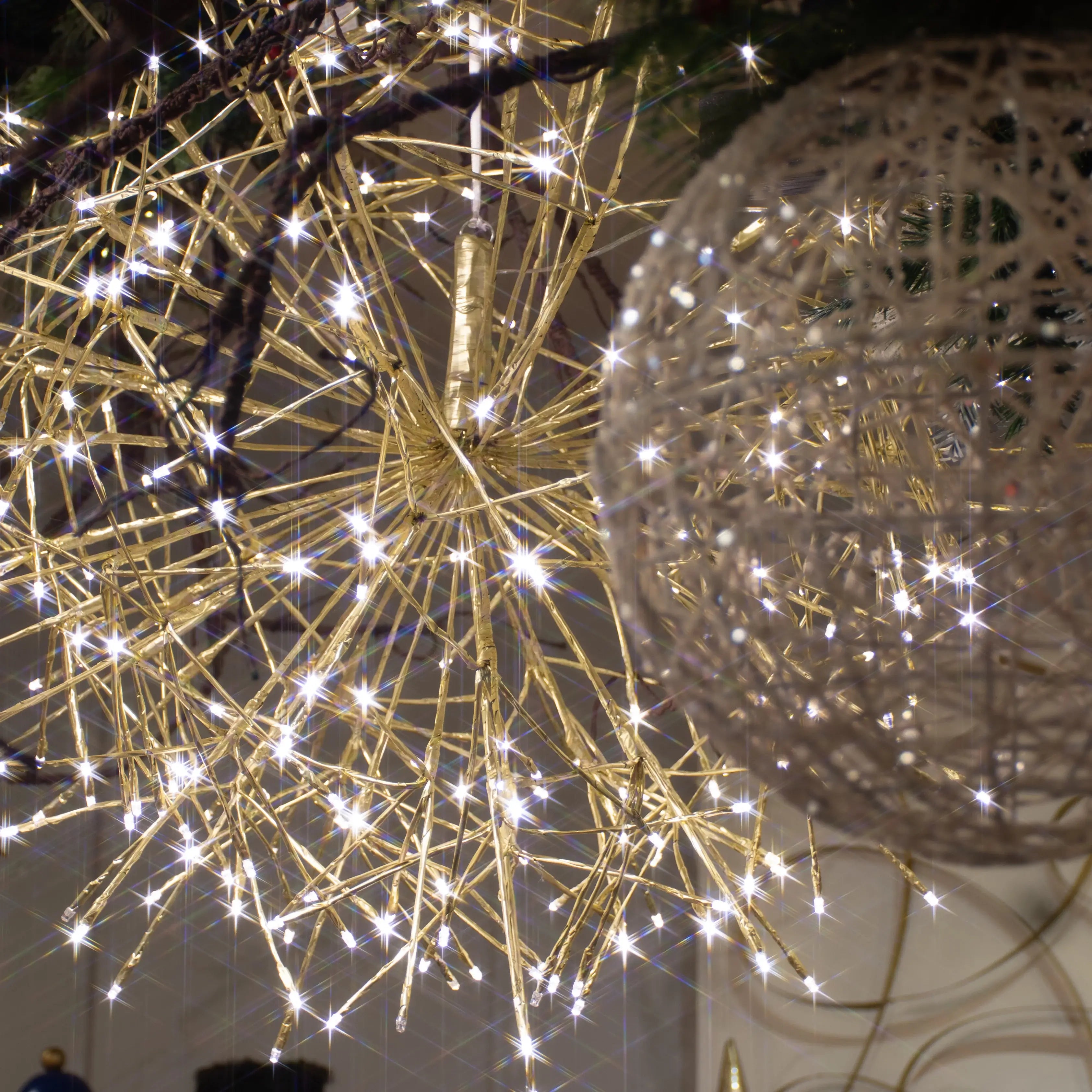 ERIZO DE LUZ LED 120F CALIDA