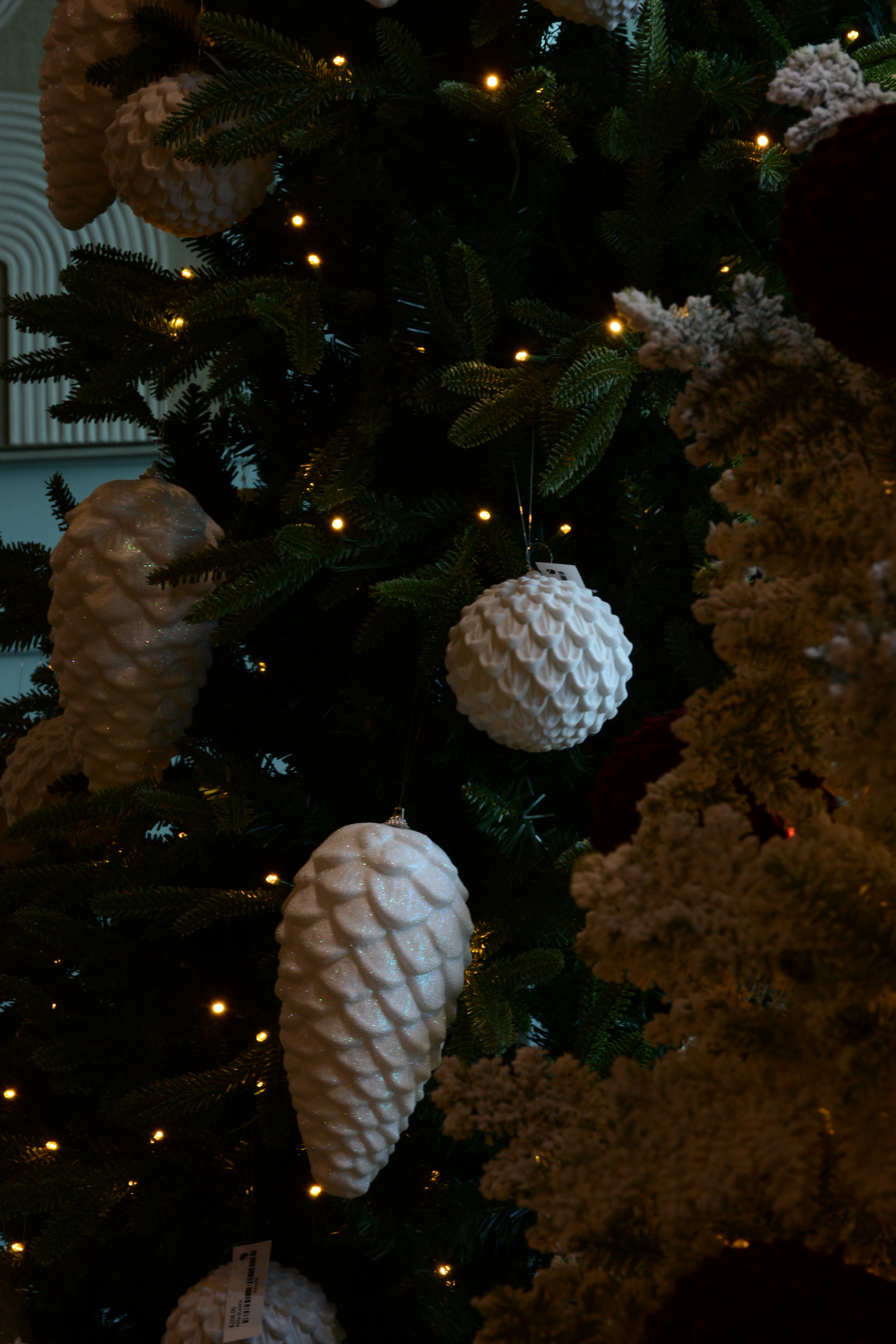 Piña de 10cm blanca white