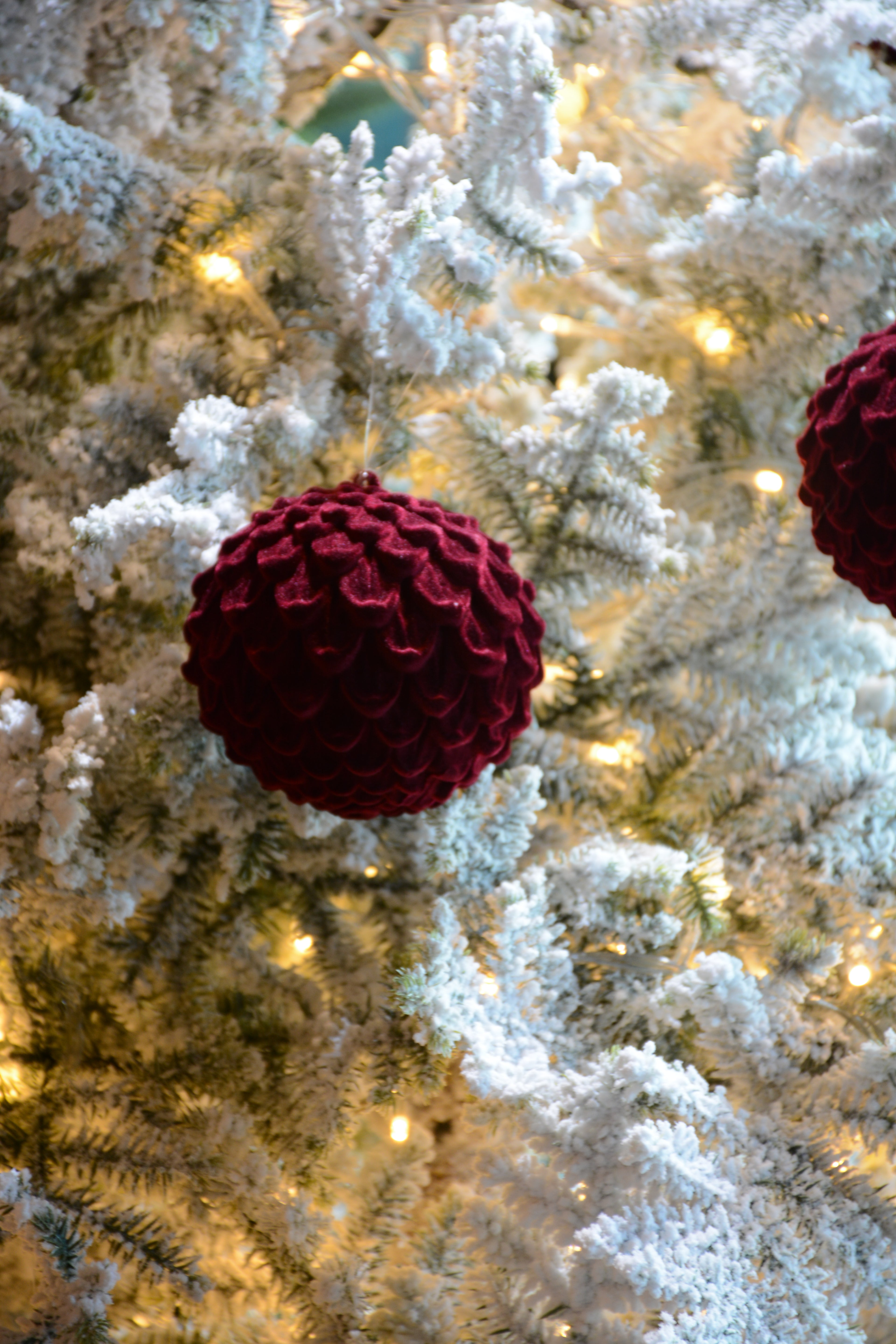 Piña terciopelo 10cm vino