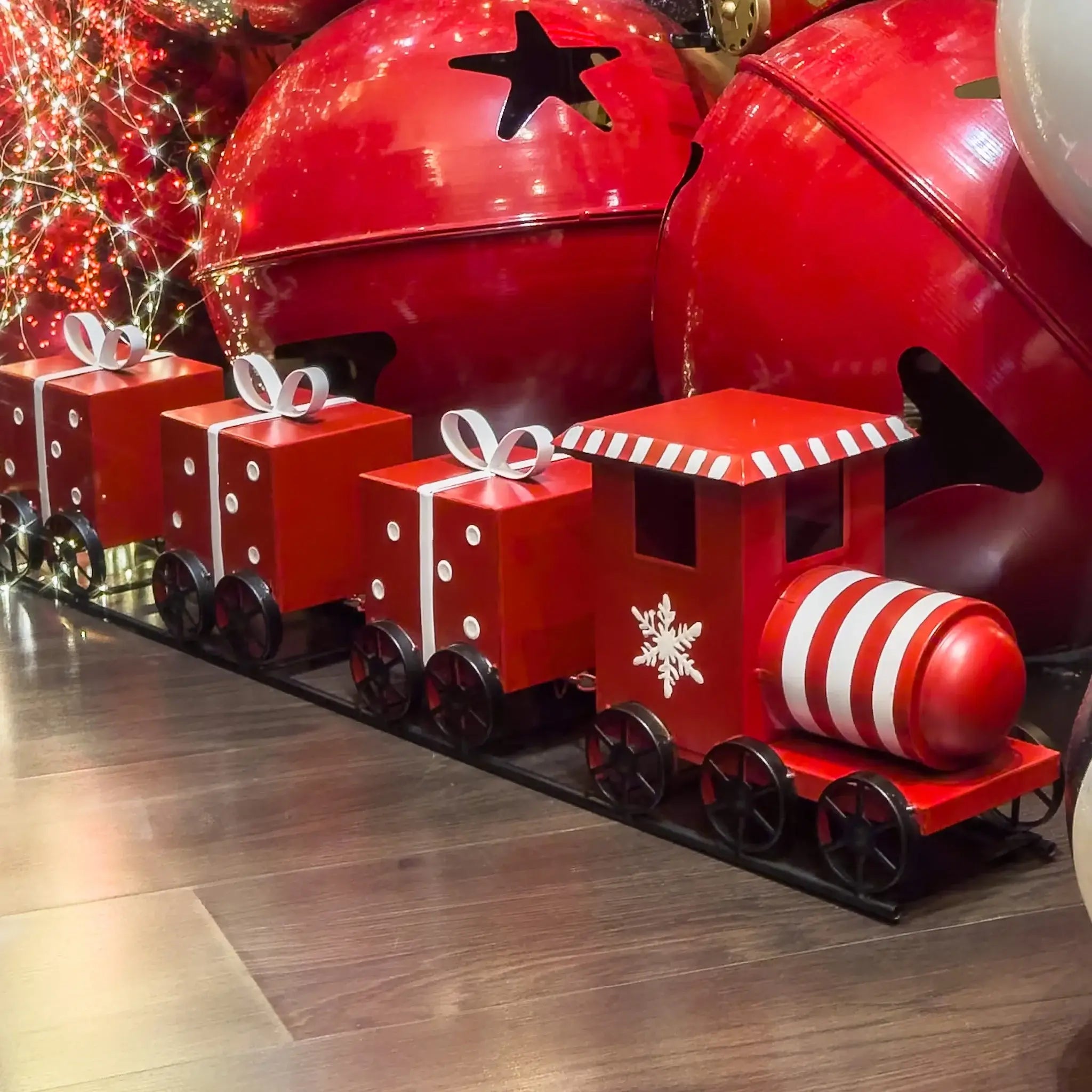 TREN REGALO DE METAL